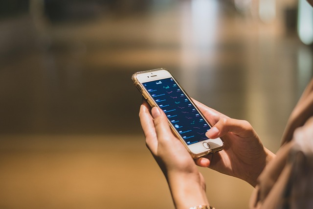 Tinder vs Hinge - Which Dating App works best for NZ singles?